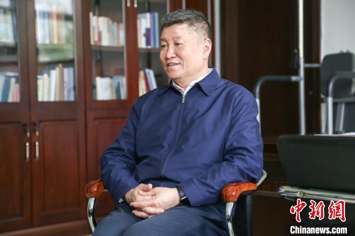 全國人大代表、山西工商學院院長牛三平。山西工商學院供圖
