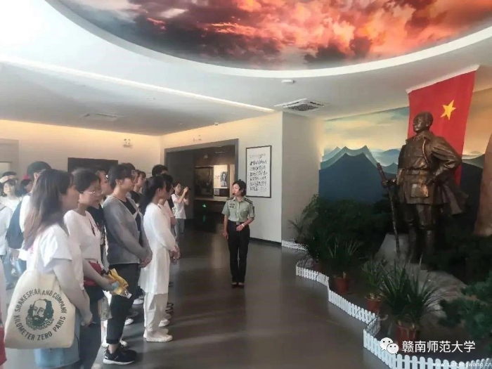 15-文學(xué)院“春蕾”志愿服務(wù)隊(duì)師生共同參觀博物館_UUID11357 15-文學(xué)院“春蕾”志愿服務(wù)隊(duì)師生共同參觀博物館_UUID11357