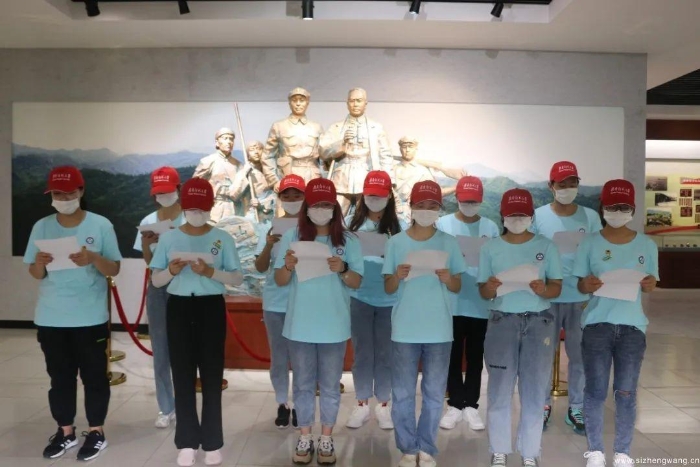 16-全體成員朗讀《梅嶺三章》_UUID11357