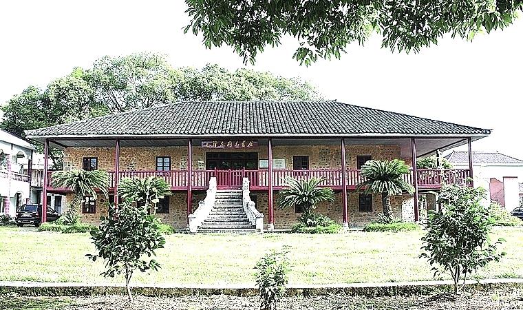 1930年5月，毛澤東利用紅軍在安遠、尋烏、平遠分兵發動群眾的機會，在尋烏開展了20多天的社會調查，后來整理成《尋烏調查》。圖為尋烏調查舊址