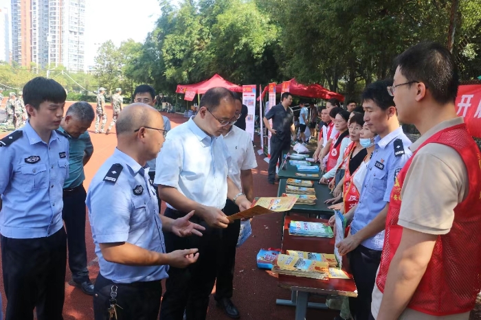 警校協作安全宣傳照片